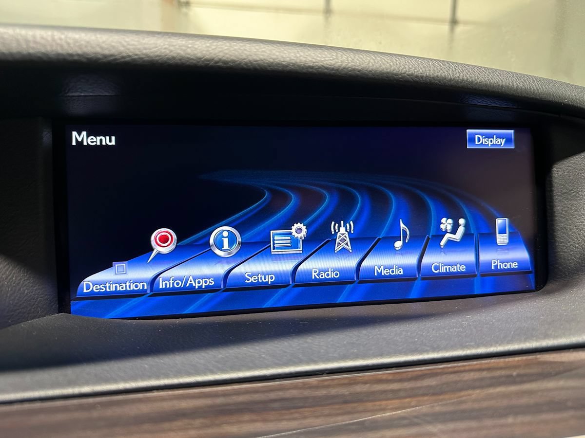 Used 2014 Lexus LS 460 AWD w/ Comfort Package image 39
