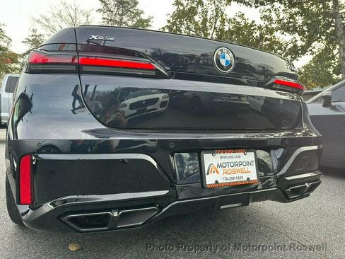Used 2023 BMW 760i xDrive image 5