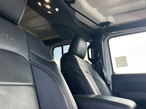 Used 2023 Jeep Wrangler Sahara image 17