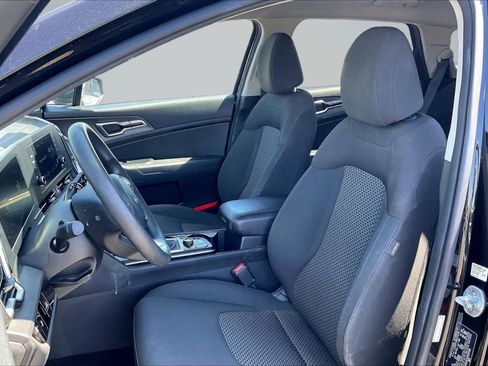 Used 2023 Kia Sportage LX FWD image 25