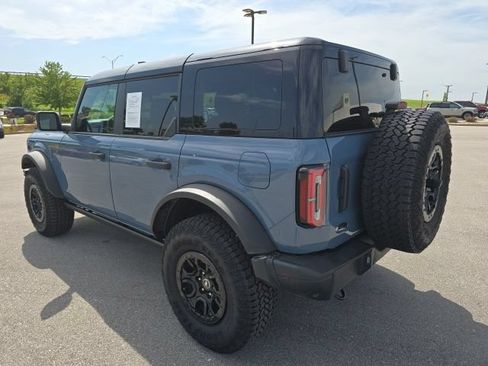 Used 2025 Ford Bronco Badlands AWD/4WD image 3