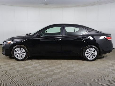 Used 2024 Nissan Sentra S image 10
