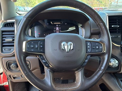 Used 2025 RAM 1500 Limited AWD/4WD image 27