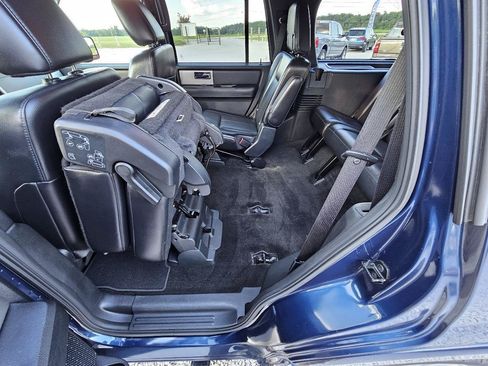 Used 2017 Ford Expedition Limited w/ Equipment Group 301A RWD image 22