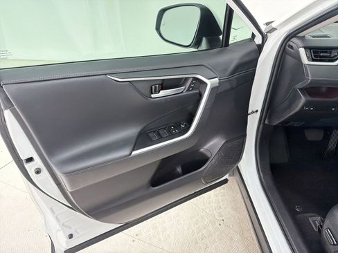 Used 2023 Toyota RAV4 Limited image 12