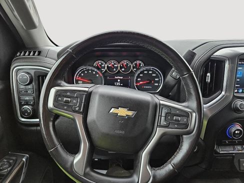 Used 2022 Chevrolet Silverado 1500 LT image 11