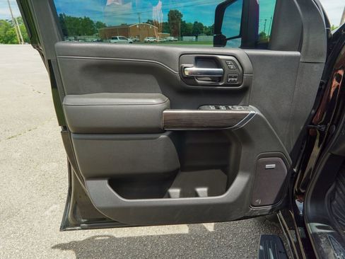 Used 2020 Chevrolet Silverado 2500 LTZ w/ LTZ Premium Package AWD/4WD image 17