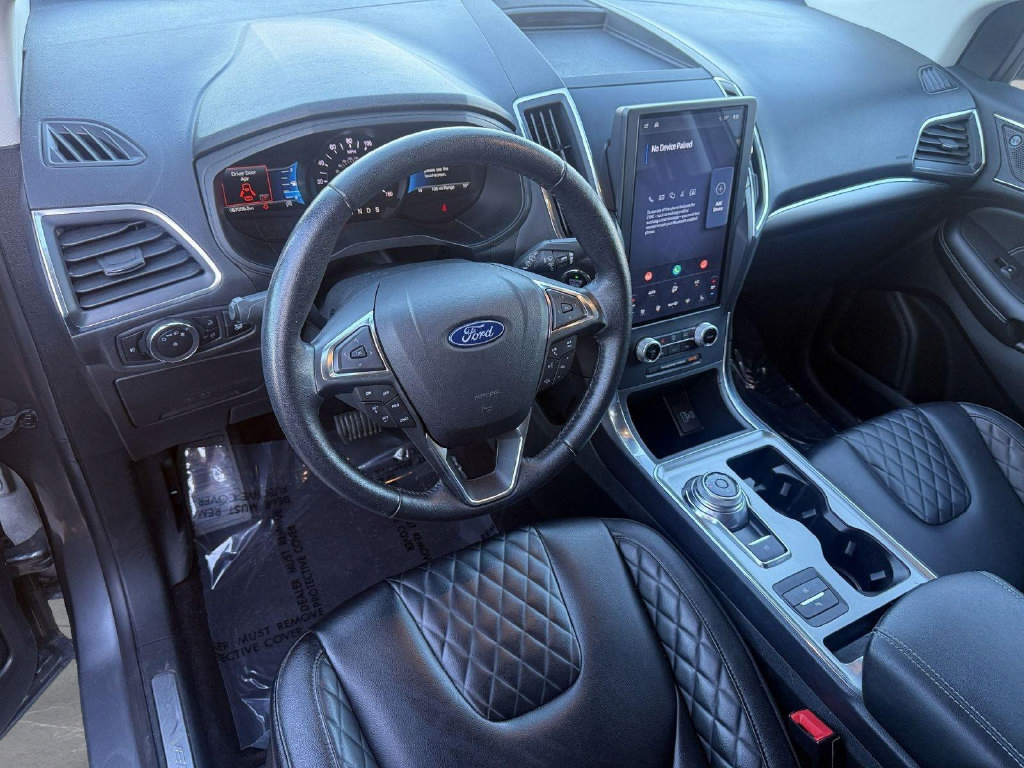 Used 2023 Ford Edge Titanium w/ Cold Weather Package AWD/4WD image 11