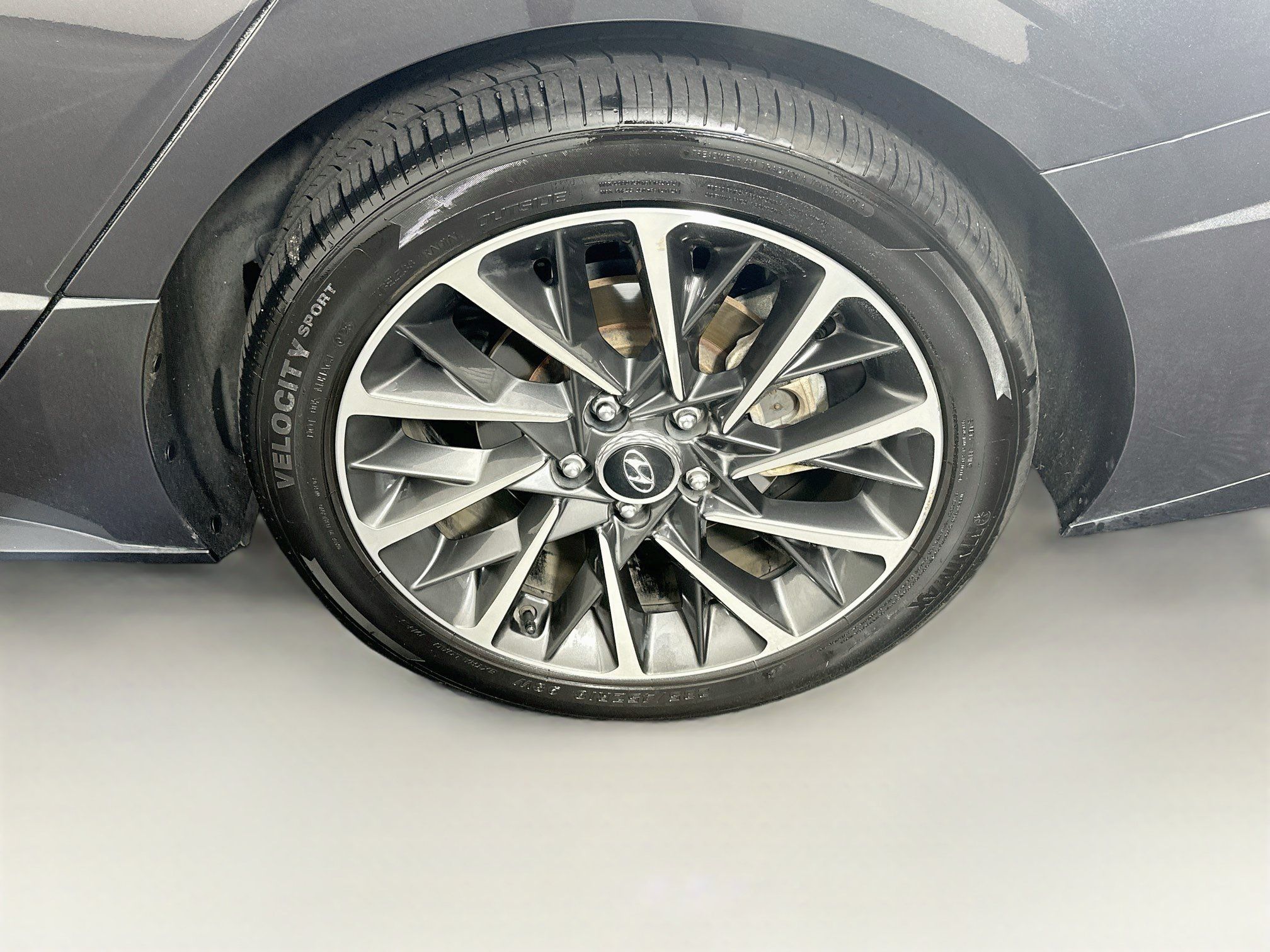 Used 2021 Hyundai Sonata Limited w/ Preferred Accessory Package FWD image 11
