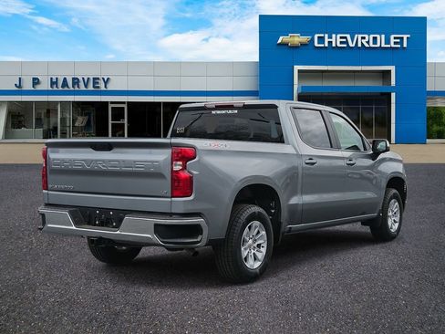 Used 2025 Chevrolet Silverado 1500 LT image 4