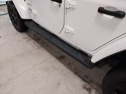 Used 2022 Jeep Wrangler Unlimited Sahara w/ Cold Weather Group image 24