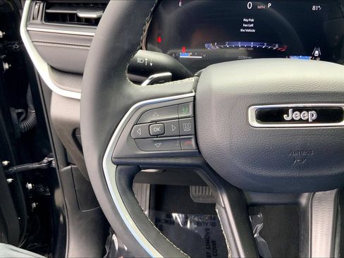 Certified 2024 Jeep Grand Cherokee Laredo X w/ Luxury Tech Group I AWD/4WD image 22