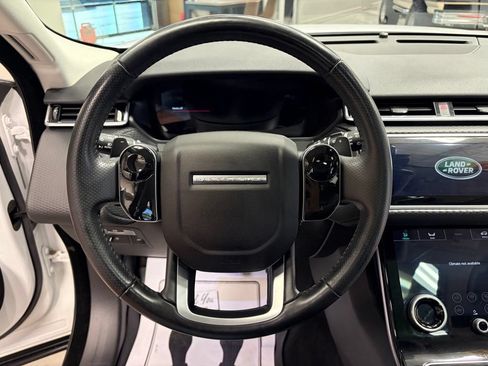 Used 2018 Land Rover Range Rover Velar S AWD/4WD image 12