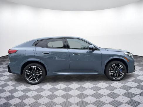 Used 2025 BMW X2 xDrive28i w/ Premium Package AWD/4WD image 8
