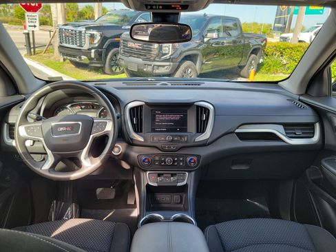 Used 2023 GMC Terrain SLE w/ Driver Convenience Package FWD image 18