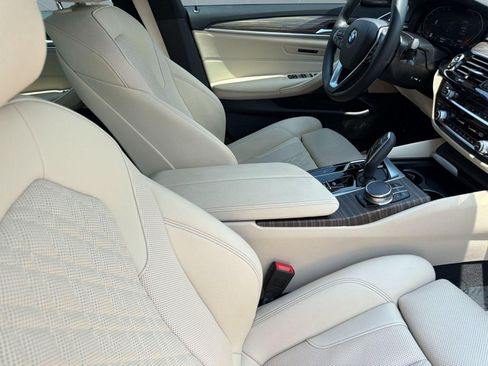 Used 2023 BMW 530i w/ Premium Package RWD image 24