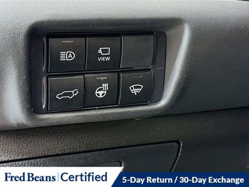 Used 2020 Toyota Highlander Platinum image 11