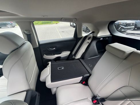 Certified 2025 Honda HR-V EX-L image 29