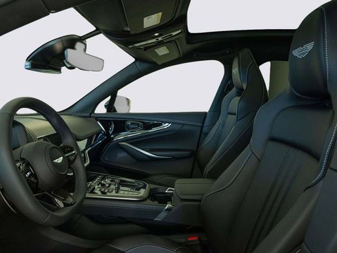 New 2026 Aston Martin DBX 707 image 12