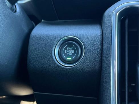 New 2026 GMC Acadia Elevation image 33