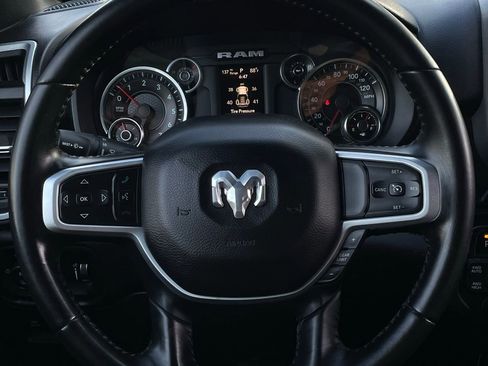 Used 2021 RAM 1500 Big Horn AWD/4WD image 12