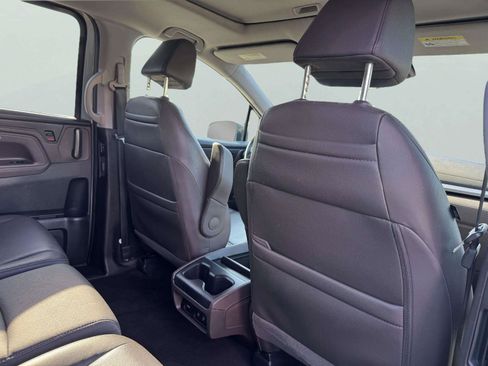 Used 2019 Honda Odyssey Touring image 49