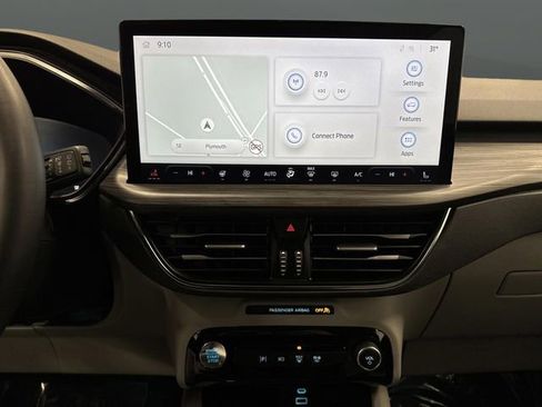 Used 2023 Ford Escape SE w/ PHEV Premium Package image 9