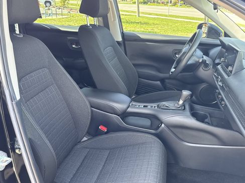 Used 2024 Honda HR-V LX image 13