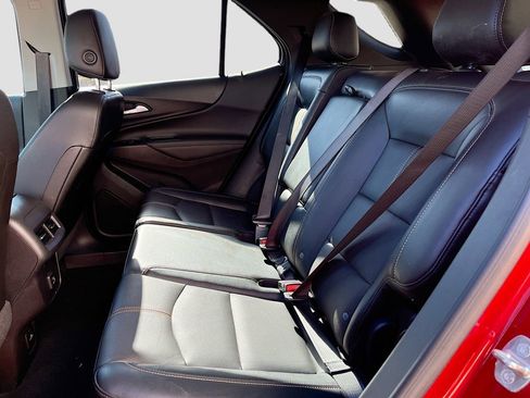 Used 2023 Chevrolet Equinox Premier image 25