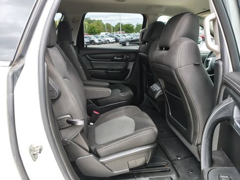 Used 2017 Chevrolet Traverse LT w/ Style and Technology Package AWD/4WD image 21