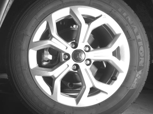 Used 2025 Jeep Compass Latitude image 14