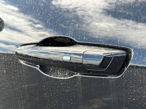 New 2026 GMC Acadia Elevation AWD/4WD image 14