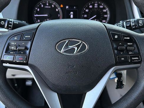 Used 2018 Hyundai Tucson SE AWD/4WD image 15