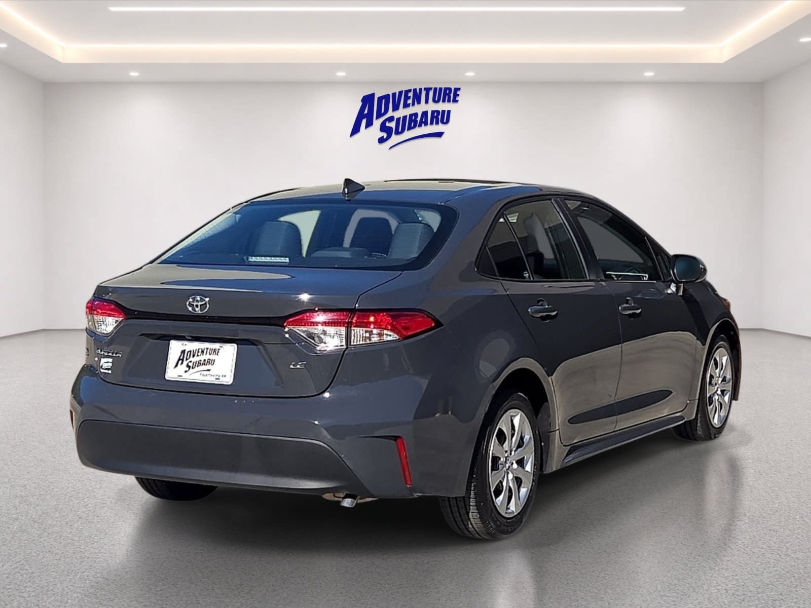 Used 2025 Toyota Corolla LE FWD image 6