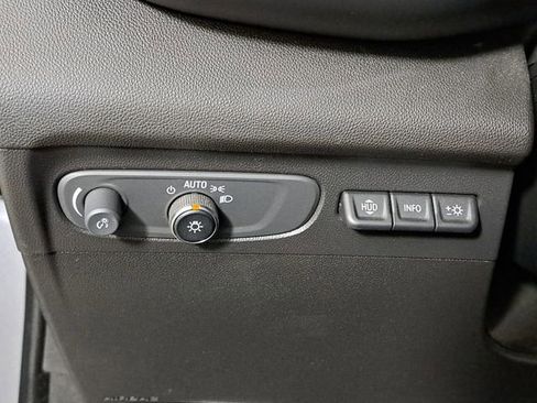 Used 2021 Buick Envision Avenir image 24