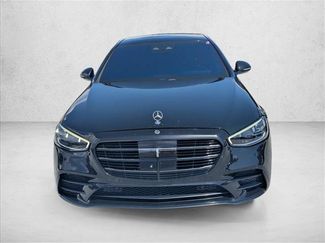 Used 2022 Mercedes-Benz S 580 4MATIC Sedan video 2