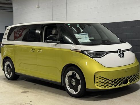 New 2025 Volkswagen ID. Buzz Pro S Plus image 5