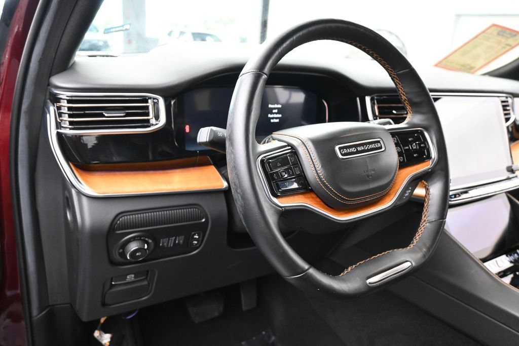 Used 2022 Jeep Grand Wagoneer Series III AWD/4WD image 15
