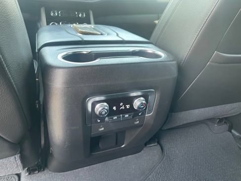Used 2021 GMC Yukon Denali AWD/4WD image 23