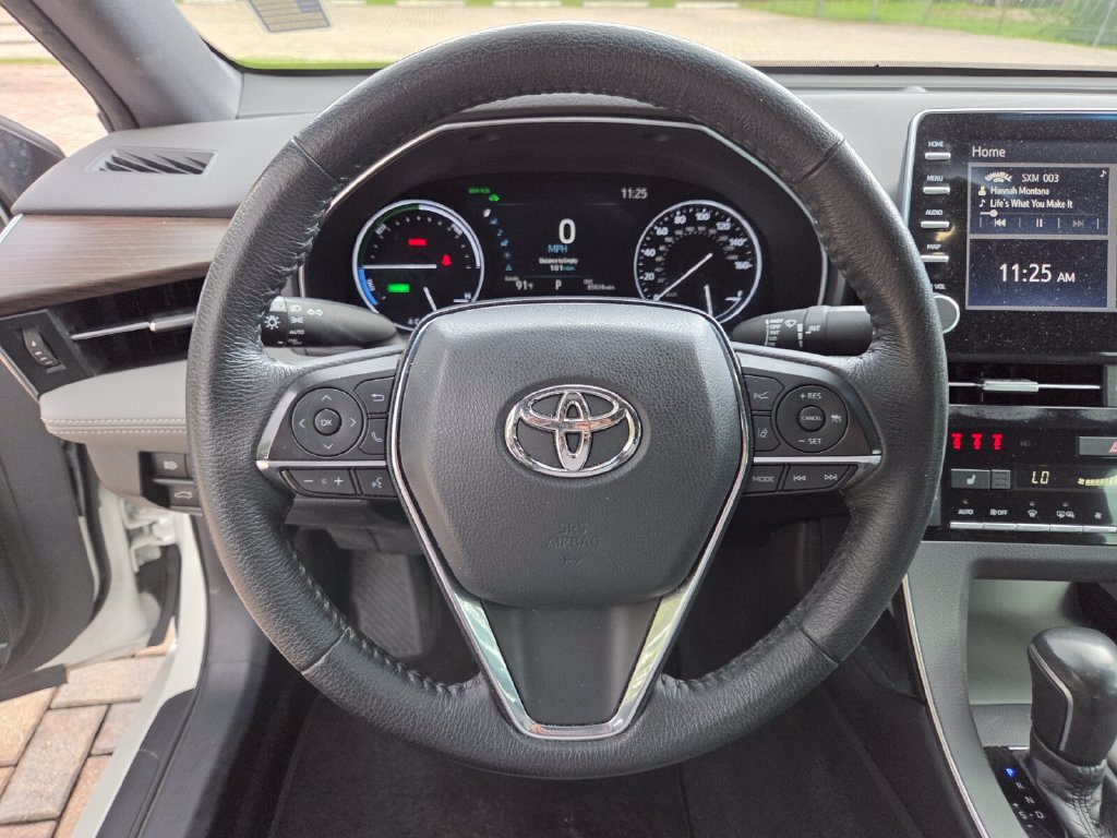 Used 2021 Toyota Avalon XLE FWD image 28