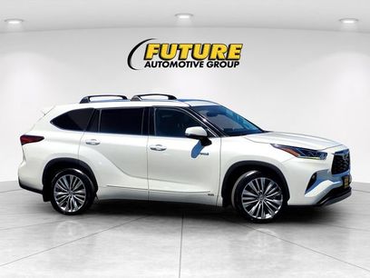 Used 2021 Toyota Highlander Platinum