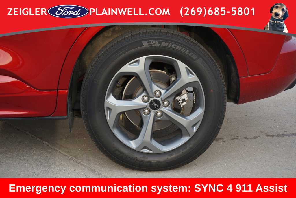 Used 2024 Ford Escape ST-Line w/ Tech Pack #1 AWD/4WD image 9