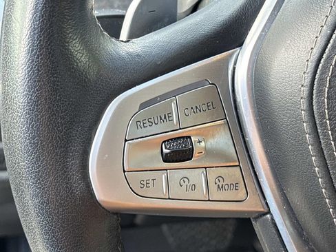 Used 2023 BMW X7 xDrive40i w/ Premium Package image 23