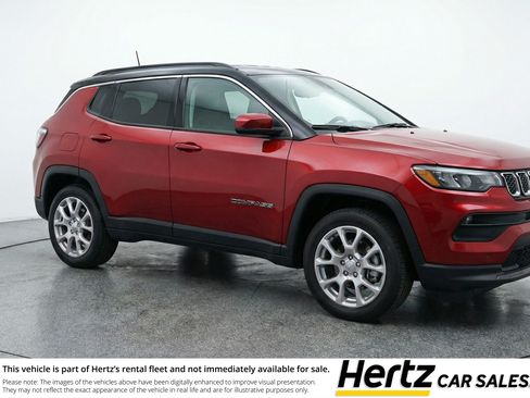 Used 2025 Jeep Compass Limited AWD/4WD image 1