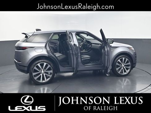 Used 2026 Land Rover Range Rover Evoque Dynamic SE image 33