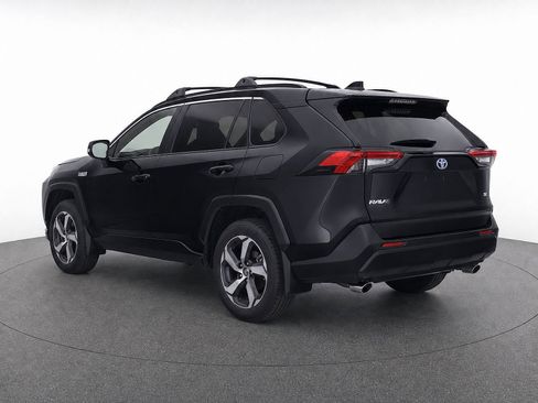 Used 2021 Toyota RAV4 SE w/ Weather & Moonroof Package AWD/4WD image 3