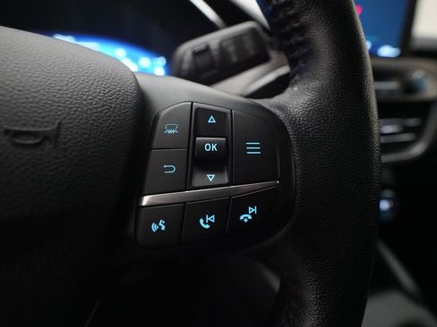 Used 2020 Ford Escape Titanium AWD/4WD image 19