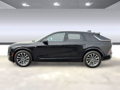 New 2026 Cadillac Lyriq Sport RWD image 2
