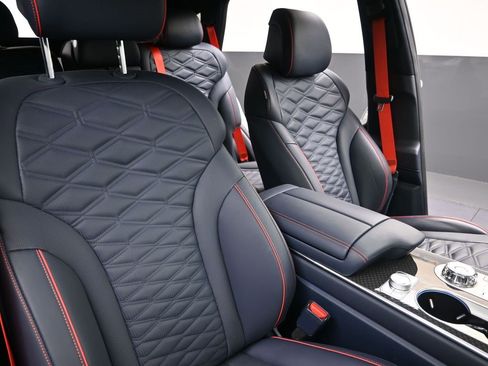 Used 2025 Genesis GV80 3.5T e-SC image 13