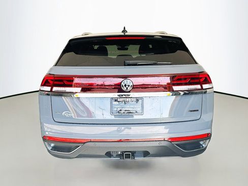 New 2026 Volkswagen Atlas Cross Sport SE AWD/4WD image 6
